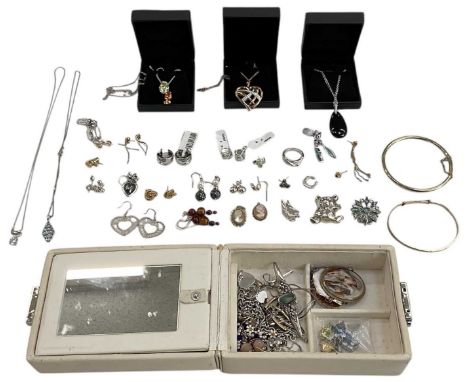 A collection of 925 silver and white metal jewellery, including Viventy 925 silver gilt white stone set heart shaped pendant 