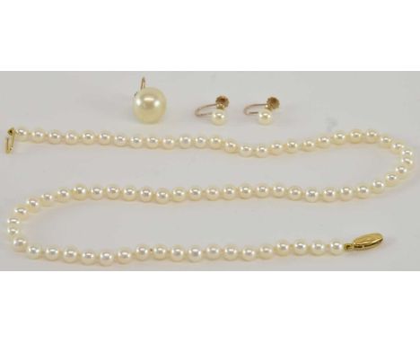 A single strand cultured pearl bead necklace, with 9ct yellow gold clasp, length approx 50cm, a pair of 9ct yellow gold mount