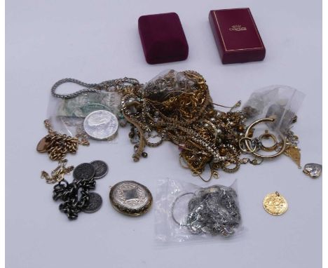 A collection of miscellaneous items to include an Art Deco style paste set flower head cluster ring, gents coin ring, Elvis P