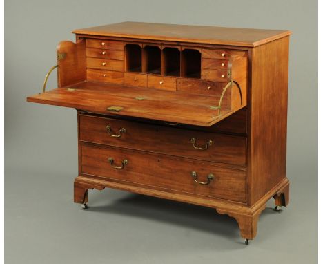 A Regency mahogany secretaire chest of drawers, with secretaire drawer above three further graduated drawers with brass drop 