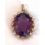 Amethyst-Anhänger 585-Gold, Diamanten zus. ca. 0,40 ct. L 3,5 cm.