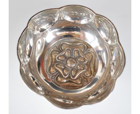 Art Nouveau hallmarked silver bowl, the base embossed with a flower, Chester 1908, maker&nbsp;George Nathan &amp; Ridley Haye