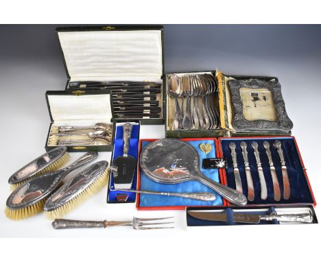 Hallmarked silver mounted items comprising photograph frame, hand mirror, three various brushes, button hook, cake knife, pie