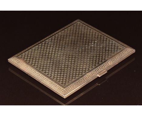 Art Deco 9ct gold cigarette case with engine turned decoration and Greek key border, London 1922, 124.8g, 10.2 x 8.2cm