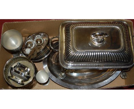 Assorted plated wares to include breakfast dish and cover on stand, table lighter, coaster etc