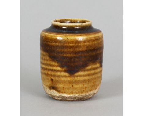 A JAPANESE MEIJI PERIOD CERAMIC CHAIRE, the tea caddy applied with a pale brown glaze falling short of the foot, 2.8in(7.1cm)
