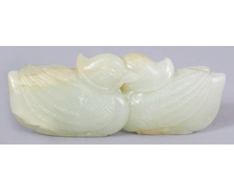 A GOOD 18TH CENTURY CHINESE QIANLONG PERIOD TWIN MANDARIN DUCK WHITE JADE CARVING, the details naturalistically rendered, 2.7