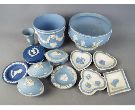 A collection of Wedgwood Jasperware to include pedestal bowl (21 cm diameter), trinket dishes, vase and similar.