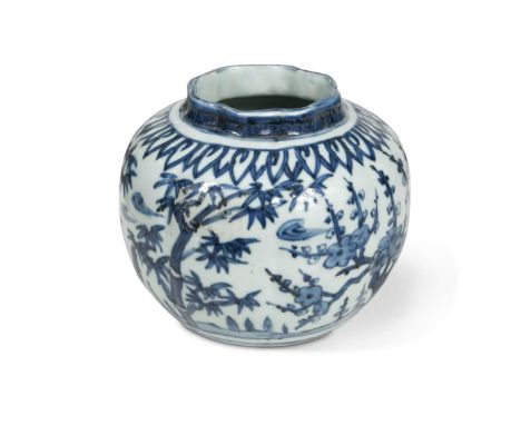 A Chinese blue and white porcelain vase, Ming Dynasty, Wanli, late 16th century,the narrow octo-lobed rim with thunder patter