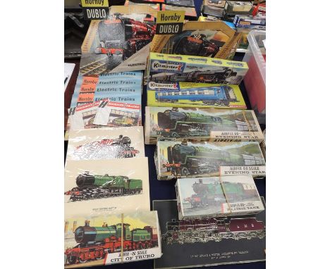 TWO HORNBY DUBLO CUTOUT CARD ADVERTISING BOARDS, two Kitmaster and four Airfix model train kits, Hornby Dublo catalogues, etc