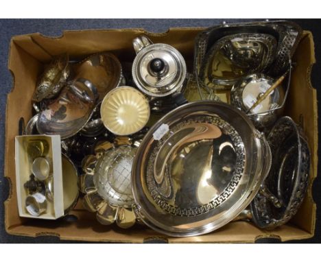 A silver and mother of pearl rattle, Chester 1920, two silver napkin rings, other silver and silver plated items (qty)