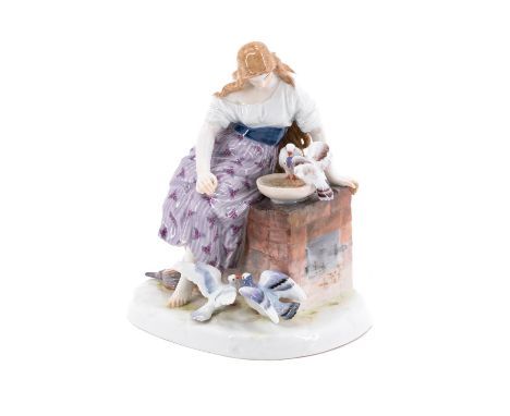 FIGUR DER ASCHENPUTTEL. Meissen. Datierung: Vor 1924. Meister/Entwerfer: Modell Chr. Hirt. Technik: Porzellan, farbig staffie