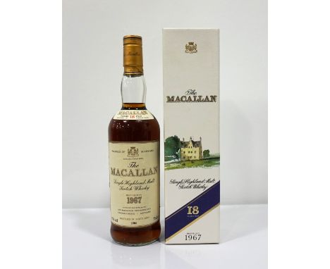MACALLAN 18YO - 1967
Fantastic bottle of Macallan 18 year ol single malt scotch whisky, distilled in 1967 and bottled in 1986
