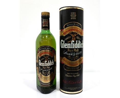 GLENFIDDICH PURE MALT SCOTCH WHISKY
A bottling from the 1980's.  Glenfiddich Pure Malt Scotch Whisky.  75cl.  40% abv.  In or