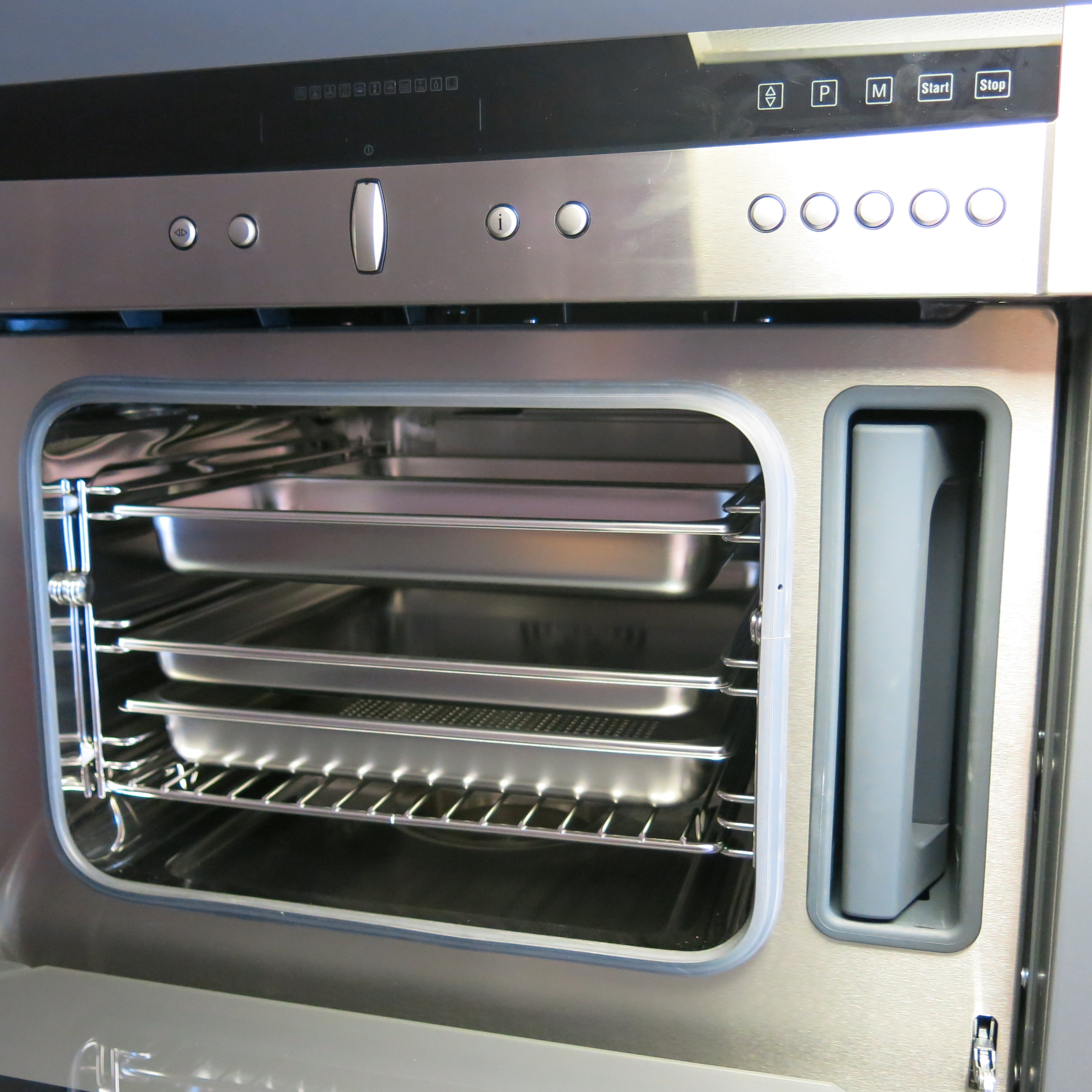 Neff Integrated Single Combination Steam Oven with Accessories & Manual
