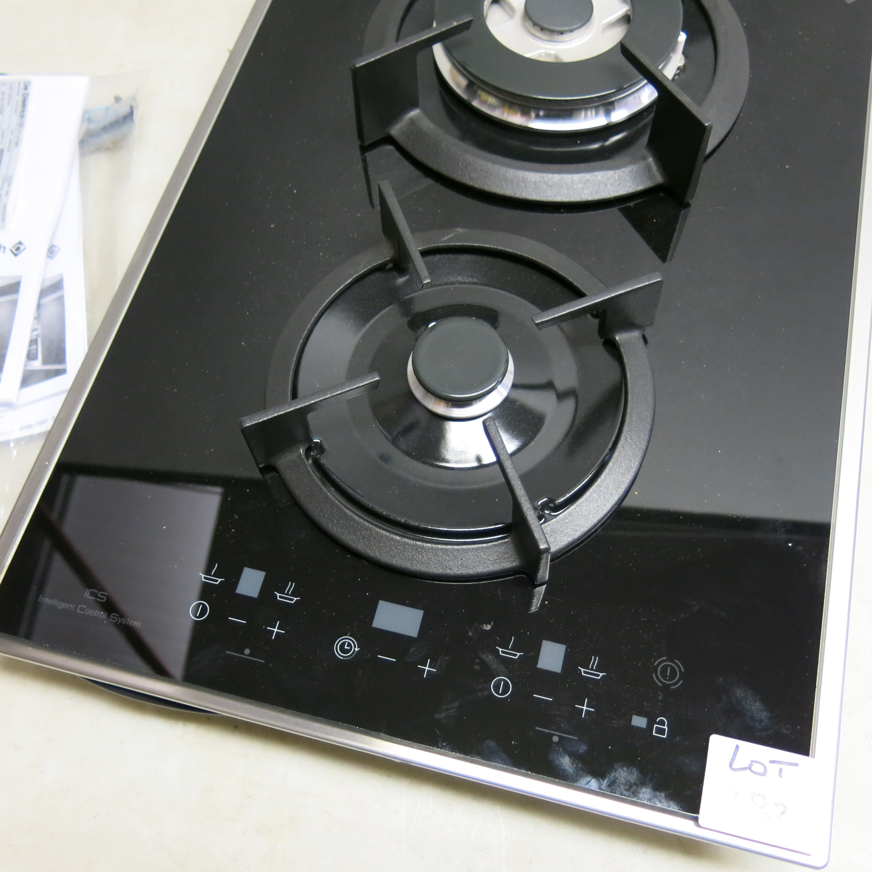 De Dietrich 2 Ring Gas Hob with ICS, Model DTG738X3. Size 38cm x 52cm