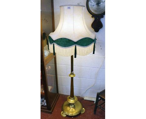 Heavy brass standard lamp, working with shade