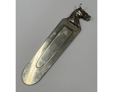 A Contemporary silver money clip cast with a horse. Birmingham. Approx. 8 grams. Est. £20 - £30.