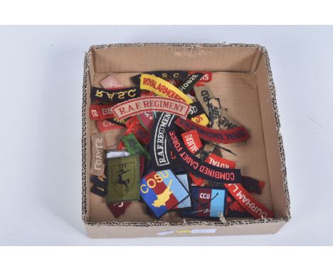LARGE NUMBER OF BRITISH ARMY SHOULDER/UNIT PATCHES WWII ERA &amp; LATER, over 50 in number, some printed, mostly embroidered,