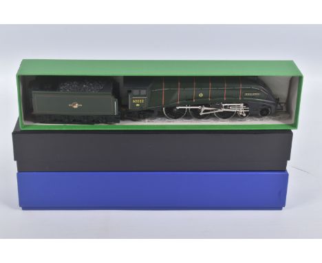 THREE BOXED HORNBY A4 CLASS LOCOMOTIVES, 'Mallard' No.60022, B.R. green livery  (R309/R350), 'Walter K. Whigham No.60028, B.R