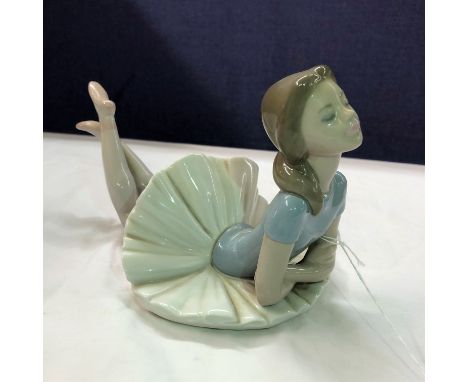 LLADRO FIGURE GROUP OF A RECUMBENT BALLERINA IMPRESSED A20F