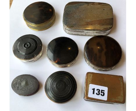 EARLY 19TH CENTURY SHEFFIELD PLATE RECTANGULAR AND ROUNDEL PATCH AND SNUFF BOXES AND SILK LINED OVAL PURSE