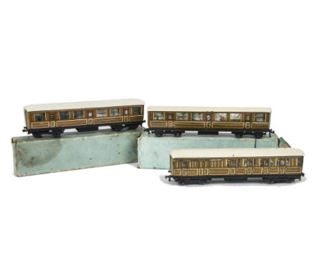 Pre-War Hornby Dublo 00 Gauge 3-Rail D1 LNER  Gresley 'TEAK' style coach, in original light blue box dated 8.38, VG, box F, f