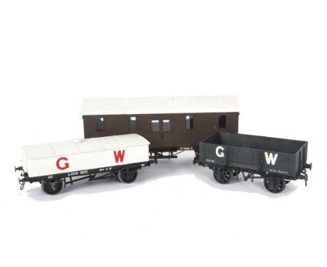 Fine-scale O Gauge GWR Freight Stock, comprising 'Python' XP van 580 in brown, 5-plank open wagon no 110741 in grey, and Loco