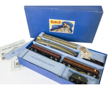 Hornby Dublo 00 Gauge 3-Rail  EDP2 Passenger Train Set, comprising 'Duchess of Montrose', two maroon LMS coaches, track, cont