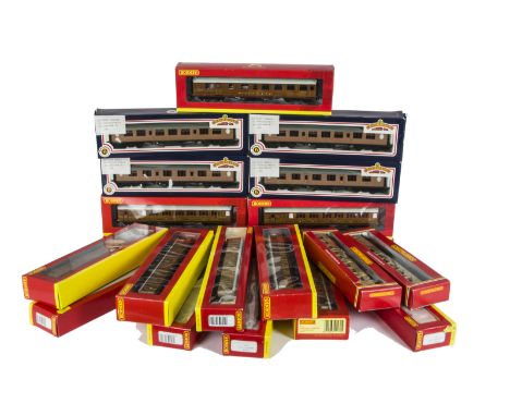 Hornby (Margate and China) and Bachmann 00 Gauge LNER Teak coaches, Margate, lighter teak R4062 and 4063, China 4062A (2), 40