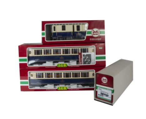 LGB G Scale 'Alpine Classic Pullman Express' Coaching Stock, comprising two coaches 34650 and 34653 , together with two bagga