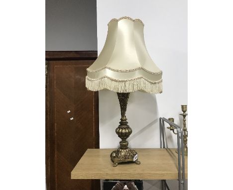 VINTAGE TABLE LAMP