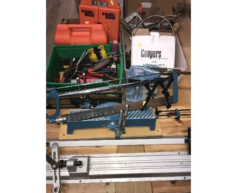 LARGE QUANTITY OF TOOLS