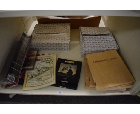 Train Collectables, Atlas Mini Trains 1:220 scale x2. Locomotive Legends mini plaques in wooden cases x4, LNER Mallard Model 