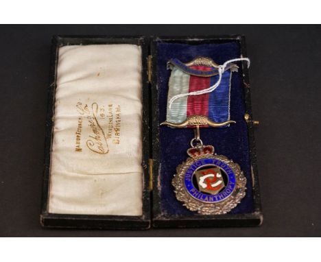 Silver and enamel Hampton Court Palace Lodge Order of the Buffalo medal, in original box 