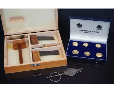 A cased set of Am-Tech carpenters tools together with a cased set of military brass buttons and a white metal cloak clasp. 