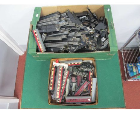 A Large Quantity of Mid XX Century Trix Twin "Oo" Scale Model Railway Items, including locomotives, rolling stock, track, etc