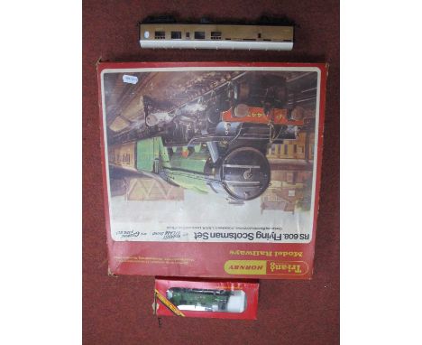 A Triang/Hornby 'OO' Gauge/4mm Ref No RS 608 Flying Scotsman Boxed Train Set, consisting of a 4-6-2 "Scotsman" L.N.E.R green 