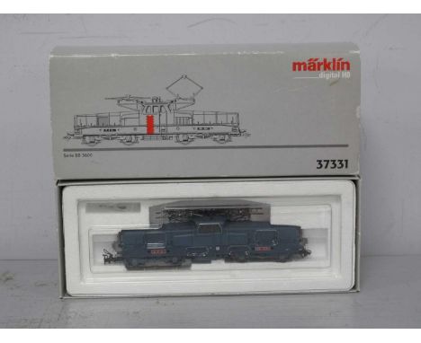 A Marklin Three Rail HO Gauge Ref No. 37331 Class 3600 Electric Bo-Bo Locomotives, with twin pantographs, C.F.L (Luxembourg R