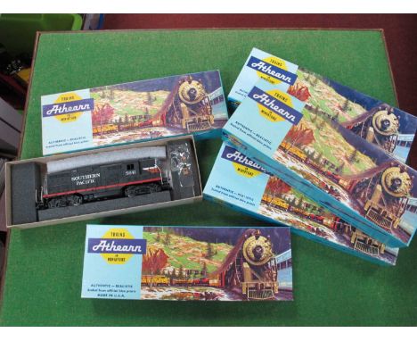 Five Athearn 'HO' Gauge Boxed U.S.A Outline "Southern Pacific" Diesel Locomotives, comprising a Ref No 4308 Black Widow Train