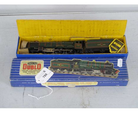 Hornby Dublo 'OO' Gauge/4mm Ref EDLT20 3 Rail Castle Class 4-6-0 Steam Tender Locomotive, BR green "Bristol Castle" R/No 7013