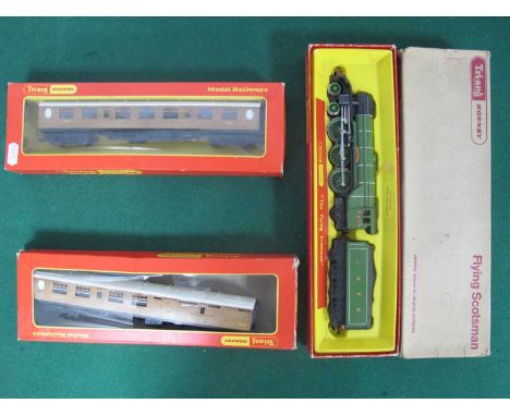 A Triang 'OO' Gauge/4mm Boxed Ref No R855 "Flying Scotsman" L.N.E.R Green, R/No 4472 - good untested condition, good box; plu