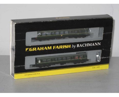 A Graham Farish 'N' Gauge/2mm Ref No 371-875A Class 1087 Two Car D.M.U, BR green, very good cased untested condition