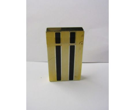 GAS LIGHTER marked Dupont of Paris, serial no 4FK12JB (possibly copy)