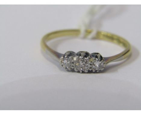 18ct YELLOW GOLD &amp; PLATINUM 3 STONE DIAMOND RING, size N 