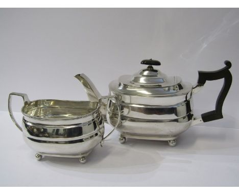 EDWARDIAN SILVER TEA SERVICE, with ebony handle and finial teapot on 4 bun feet with matching twin handed sugar bowl, London 