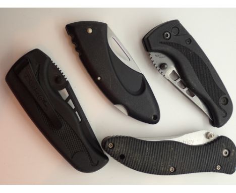 Four assorted plastic / ceramic knives including Webley Buck and Blackie Collins