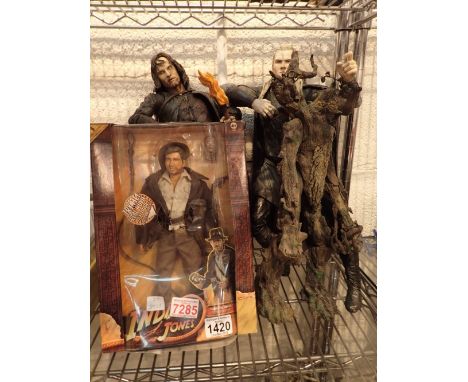 Lord of the Rings figurines including Aragorn Legolas and Treebeard also boxed Indiana Jones figurine 