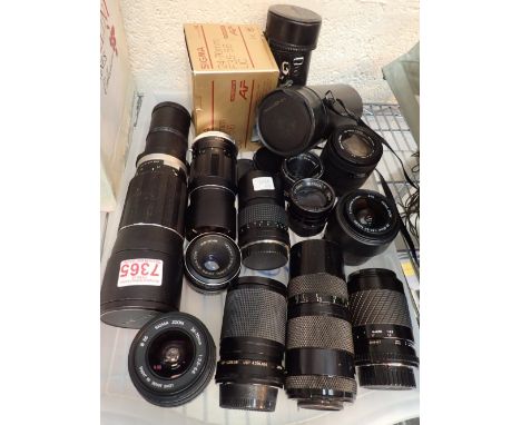 Tray of camera lenses including Sigma and Carl Zeiss Jena