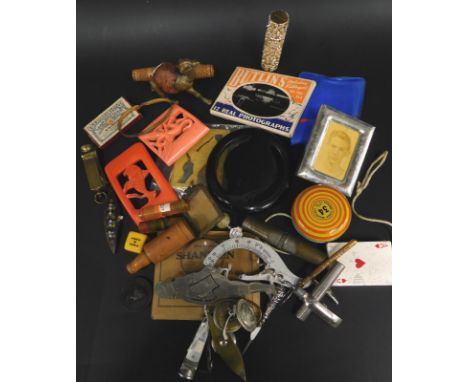 Various collectables, to include buttons, cigar cutter, gilt metal frame, folding cork screw, model of a camel centred with a